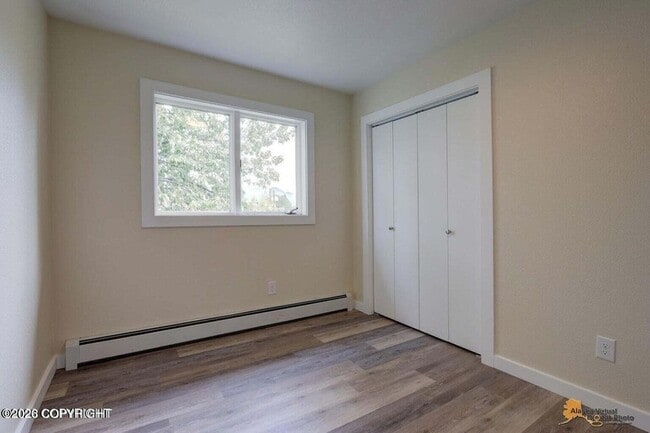 Building Photo - 430 E 14th Ave