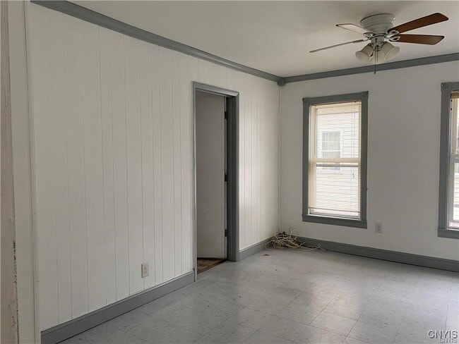 Building Photo - 232 Winslow St