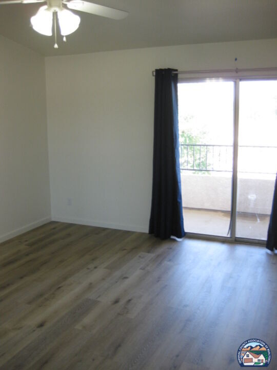 Building Photo - 1100 Rodeo Dr