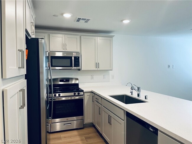 Building Photo - 10777 Evelyn Yard Ct
