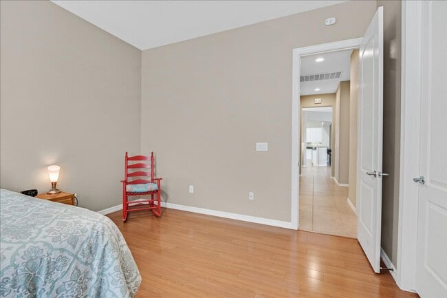 Building Photo - Rental Home with Large Pool
