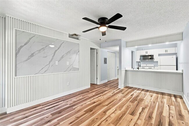 Building Photo - 380 N Bayshore Blvd