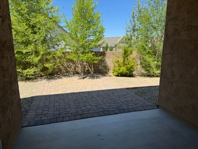 Building Photo - 5632 N Teaberry Ln