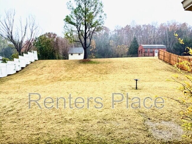 Building Photo - 5724 E 65th Pl