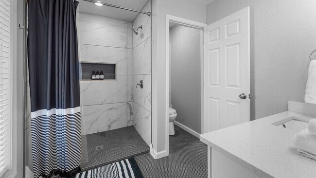 Building Photo - 6314 Senators Dr