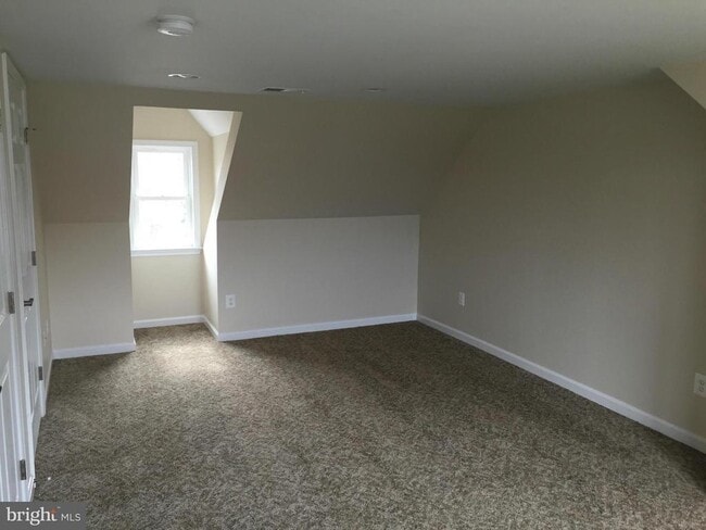 Building Photo - 8904 Cherry St