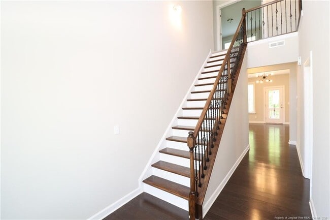 Building Photo - 240 Mystwood Hollow Cir
