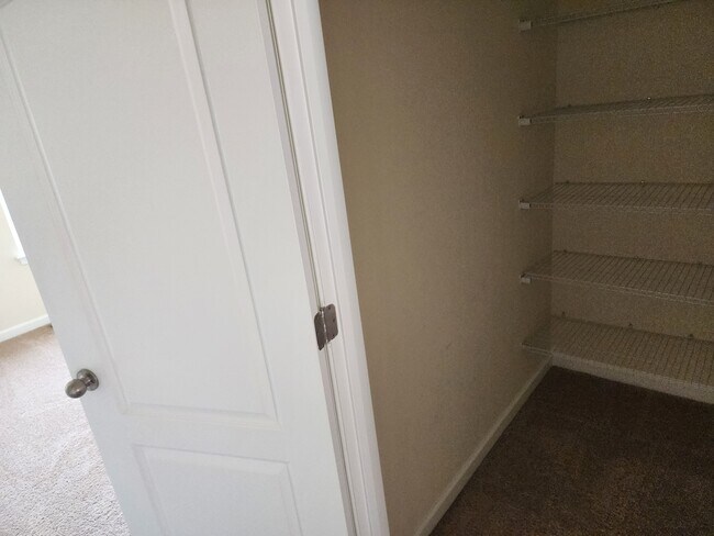 Storage - 7013 Southmoor St