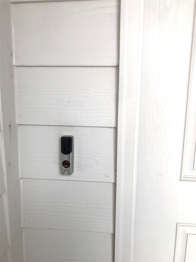 Building Photo - 21422 Chester Cliff Ln