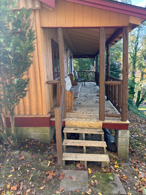 Building Photo - 31826 Glen Rd