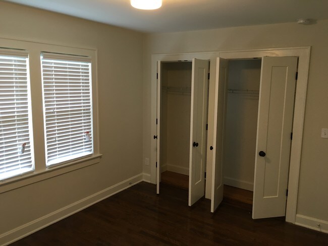 bedroom - 4151 Wyoming St