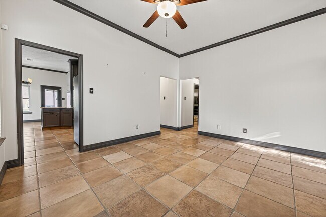 Building Photo - One of a kind home in Katy with large backyard and outdoor Oasis. With nearly 2300 sqft there's p...