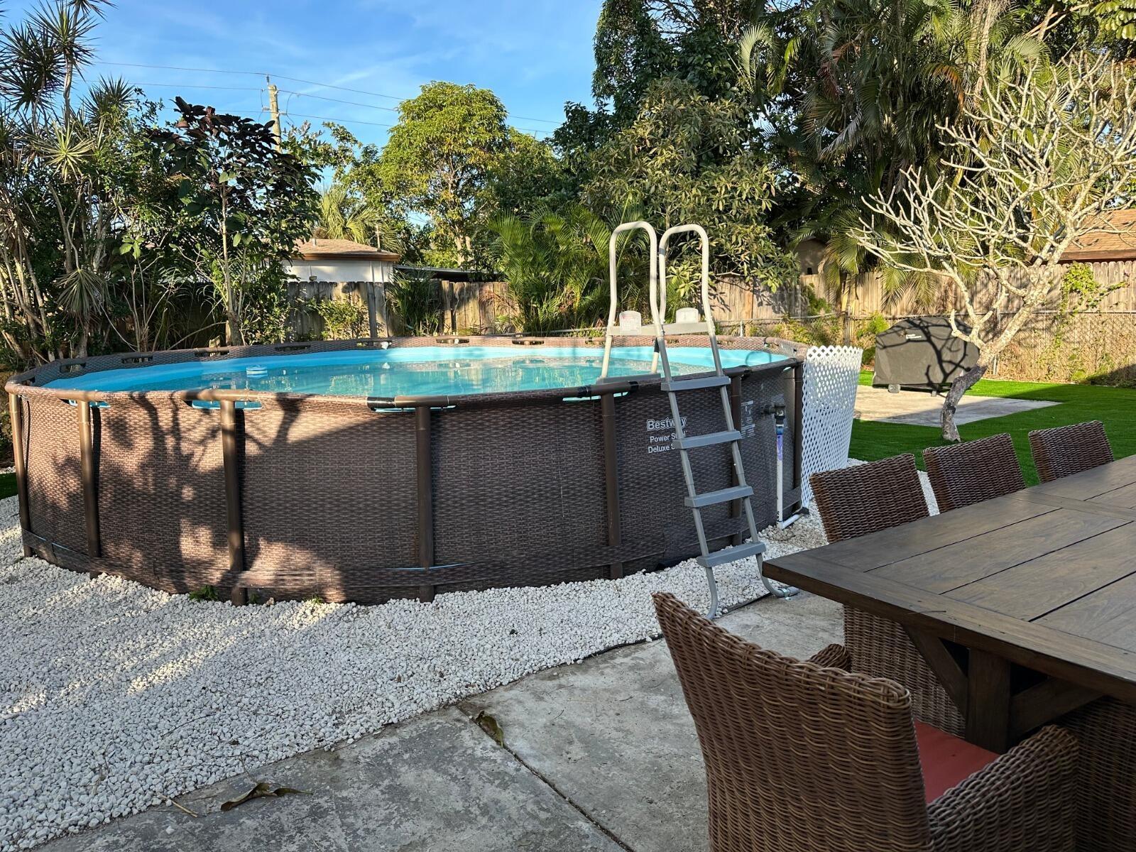 Building Photo - 5131 SW 6th St