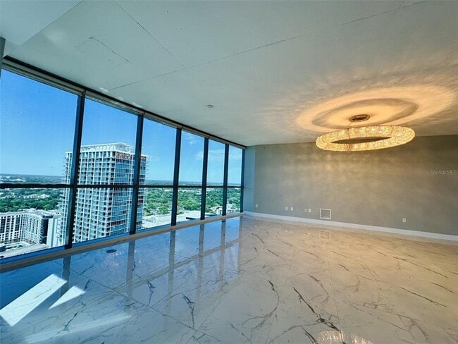 Building Photo - 111 E Washington St