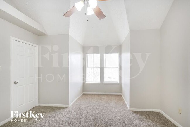 Building Photo - 5322 Santrey Dr