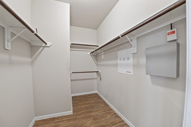 Building Photo - 9762 Wheaton Edge Ln