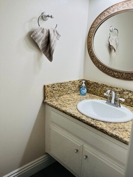 Half bath off living room - 1304 Stonewood Ct