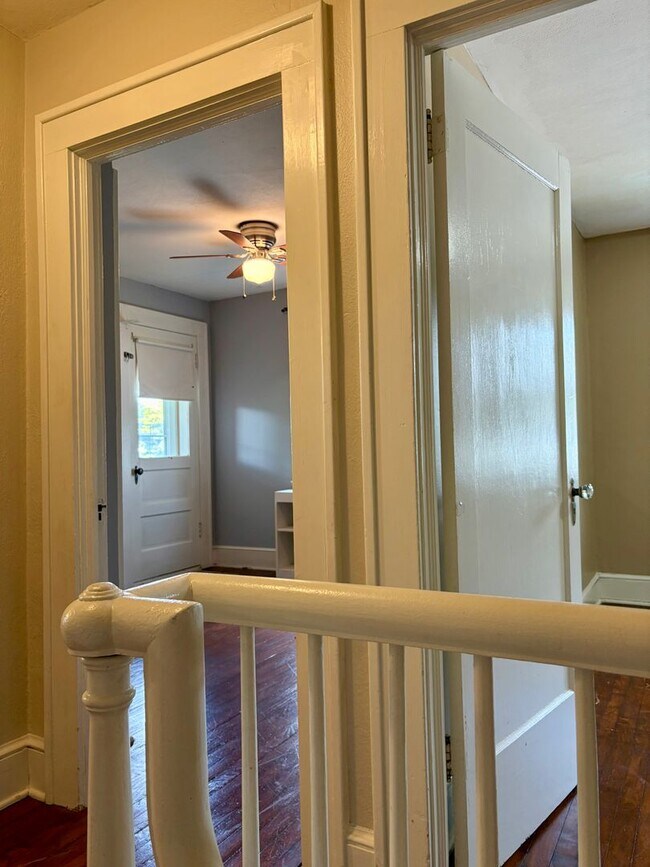 Building Photo - 4 Bedroom 1.5 Bath in Suburban SD- Large Yard/Deck and Garage