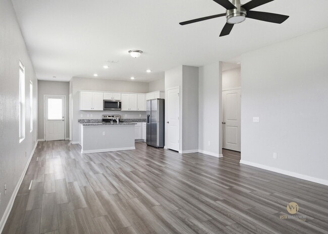 Building Photo - 5625 Pearl Mdw