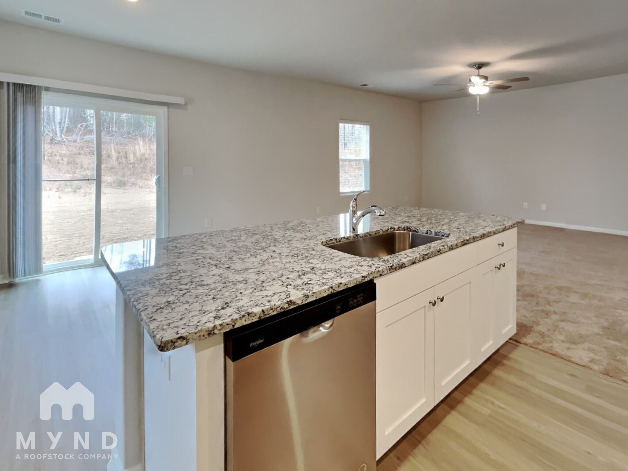 Building Photo - 145 Everglade Wy