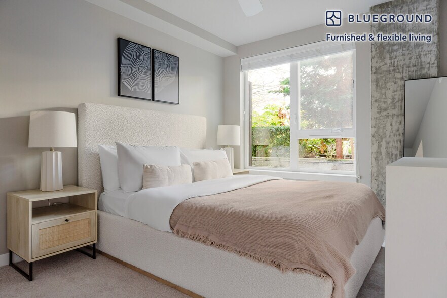 Building Photo - 2690 152nd Ave NE