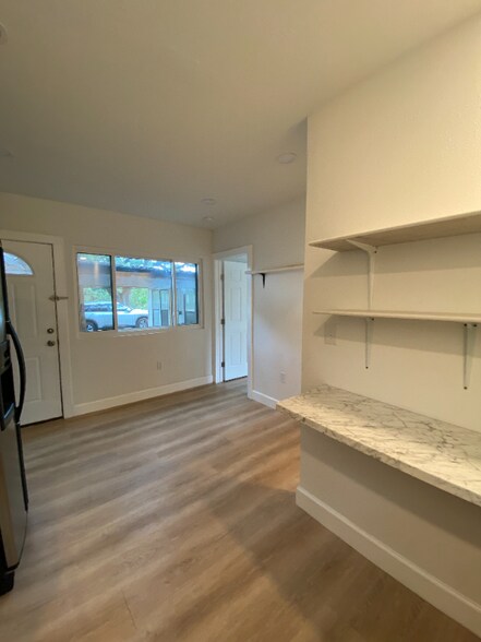 Building Photo - 201 Harmons Way