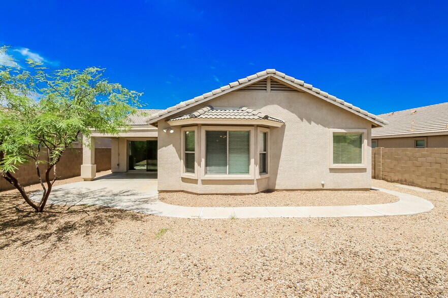 Building Photo - 2175 W Goldmine Mountain Dr