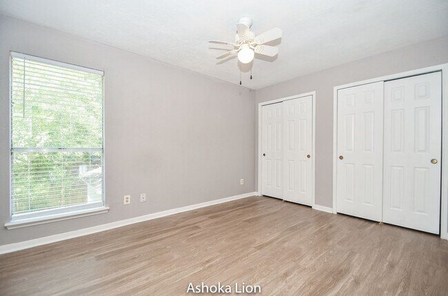 Building Photo - Gorgeously designed home with 4 bedrooms and 2.5 baths. A must see!