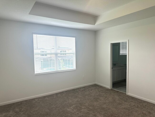 Building Photo - Champions Pointe 3 bed 2.5 bath Town home ...