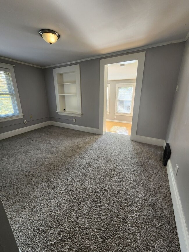 Building Photo - 97 E Emerling Ave