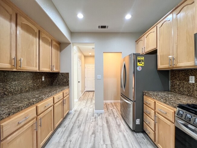 Building Photo - Updated Three Bedroom Home in South Napa