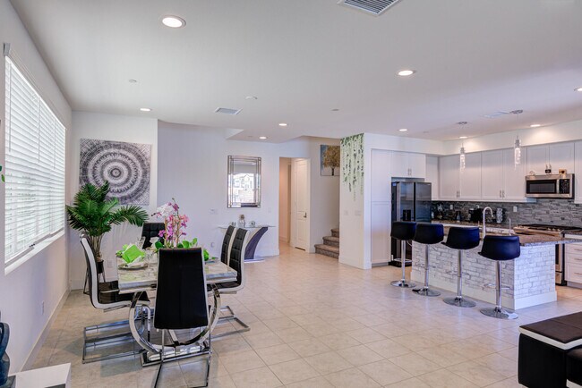 Building Photo - 84626 Litorale Ct