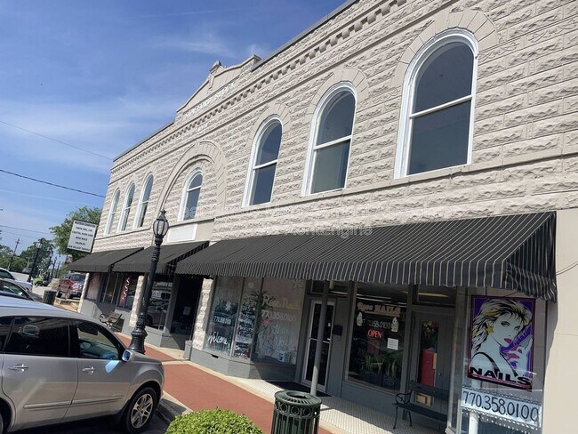 Building Photo - 11 Market St