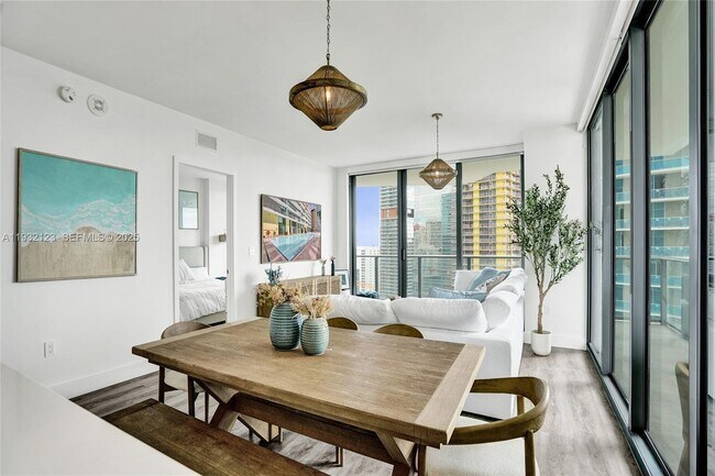 Building Photo - 1300 S Miami Ave