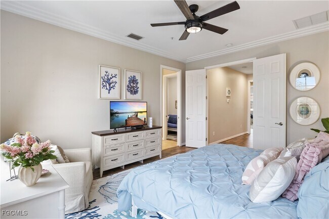 Building Photo - 11908 Izarra Way