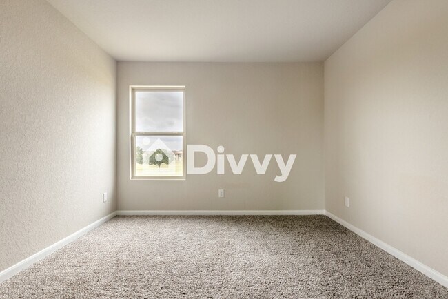 Building Photo - 736 Stonemanor Bay, Seguin, TX 78155, USA