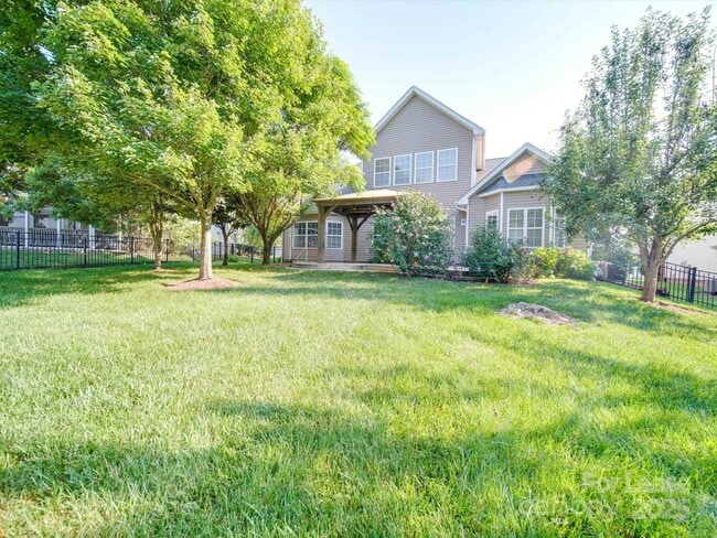 Building Photo - 15340 Prescott Hill Ave