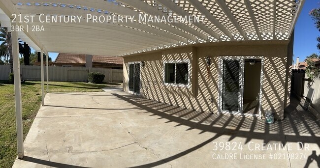 Building Photo - 39824 Creative Dr