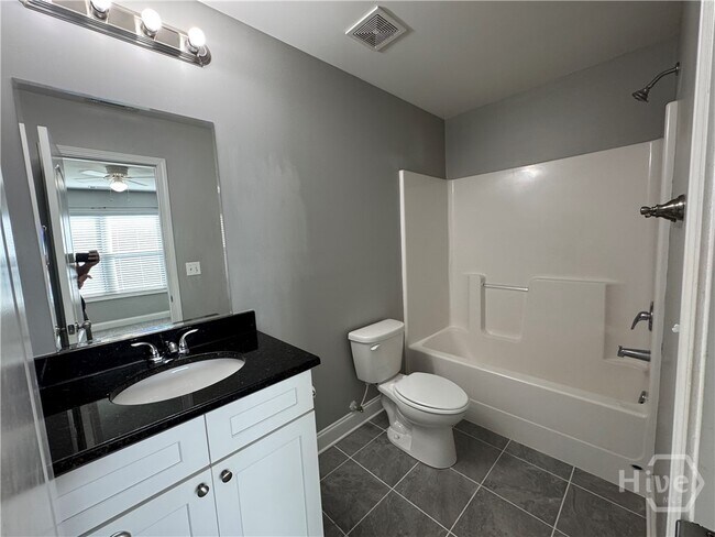 Building Photo - 1270 Binghampton Cir