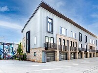 Building Photo - 237 Domain Way