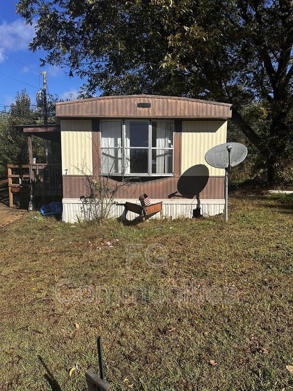 Building Photo - 1815 Conley Rd