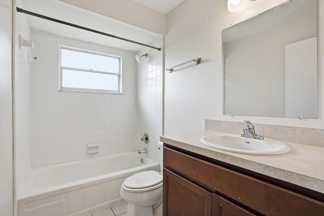 Building Photo - 8362 Kipling Ct