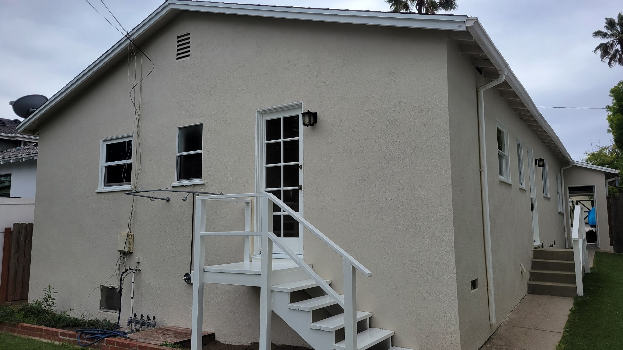 Building Photo - 1304 Walnut Ave