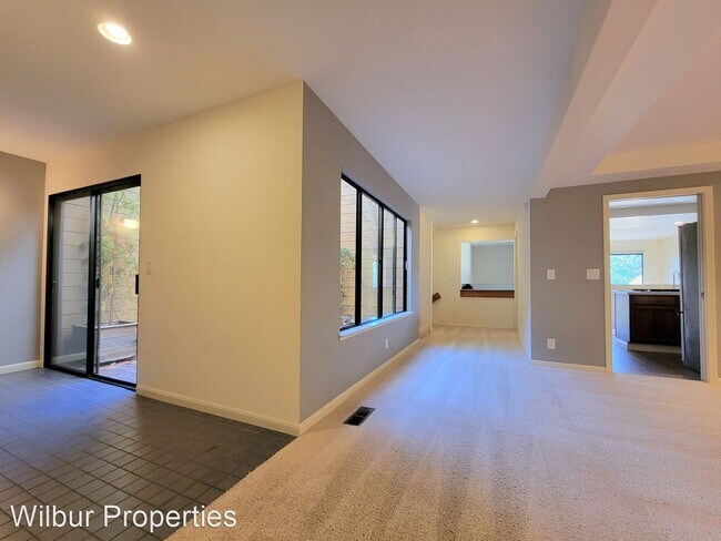 Building Photo - 3 br, 2.5 bath House - 3 Oliver Court