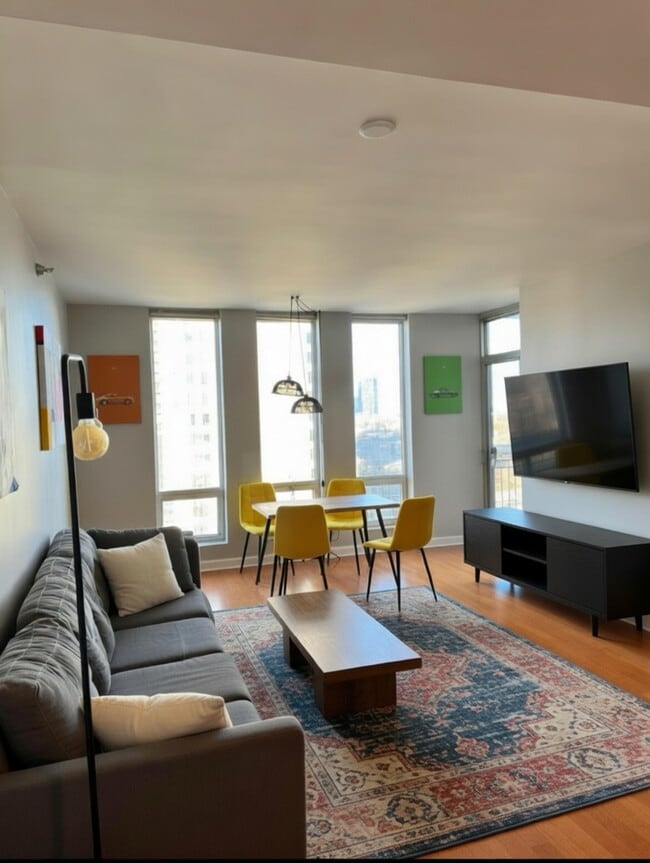 Building Photo - 1250 S Michigan Ave