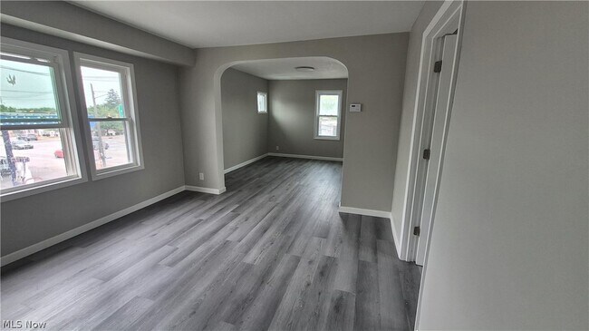 Building Photo - 3278 W 117th St