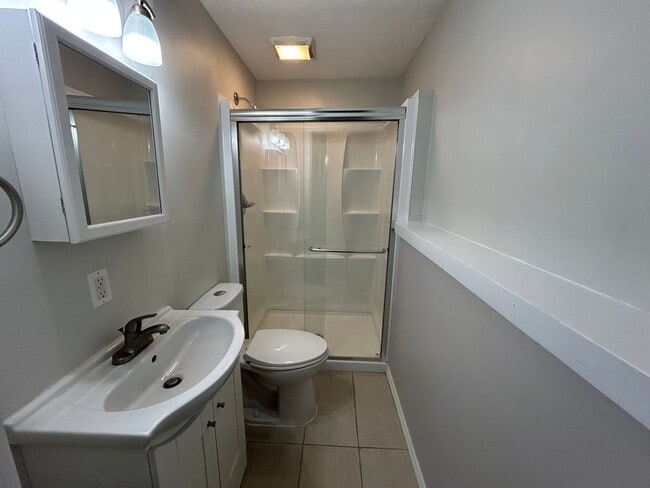 Building Photo - Remodeled 3 Bedroom House in Mason