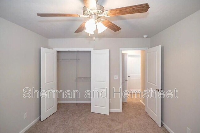Building Photo - 752 Tarvin Cir
