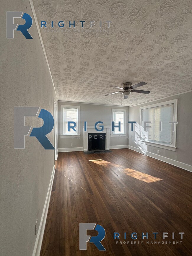 Building Photo - Cute Home in Columbus