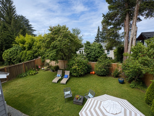 Building Photo - Laurelhurst Home